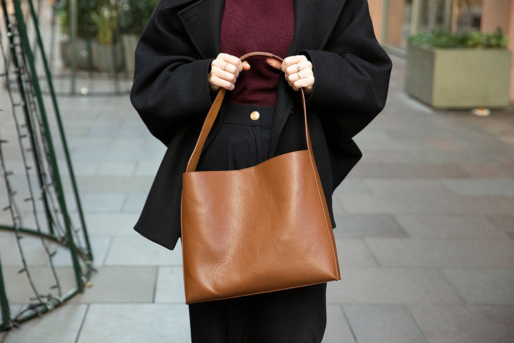 Stella Leather Tote Bag – Minimal Shoulder Bag for Work & Everyday