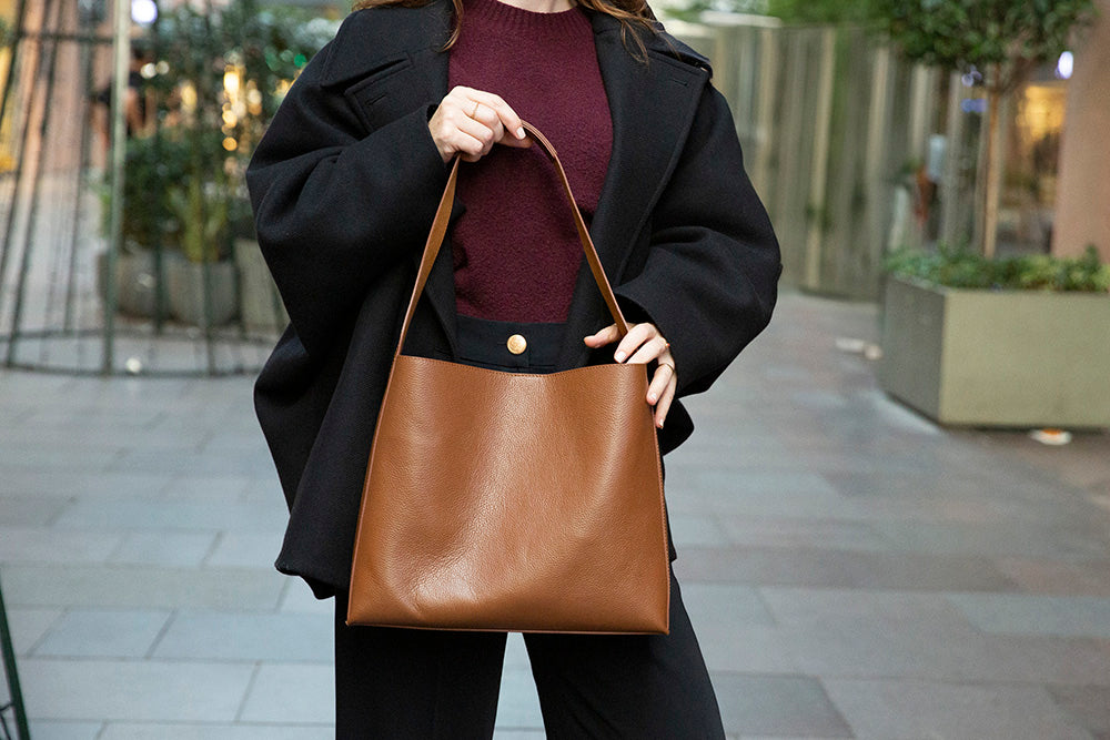 Stella Leather Tote Bag – Minimal Shoulder Bag for Work & Everyday