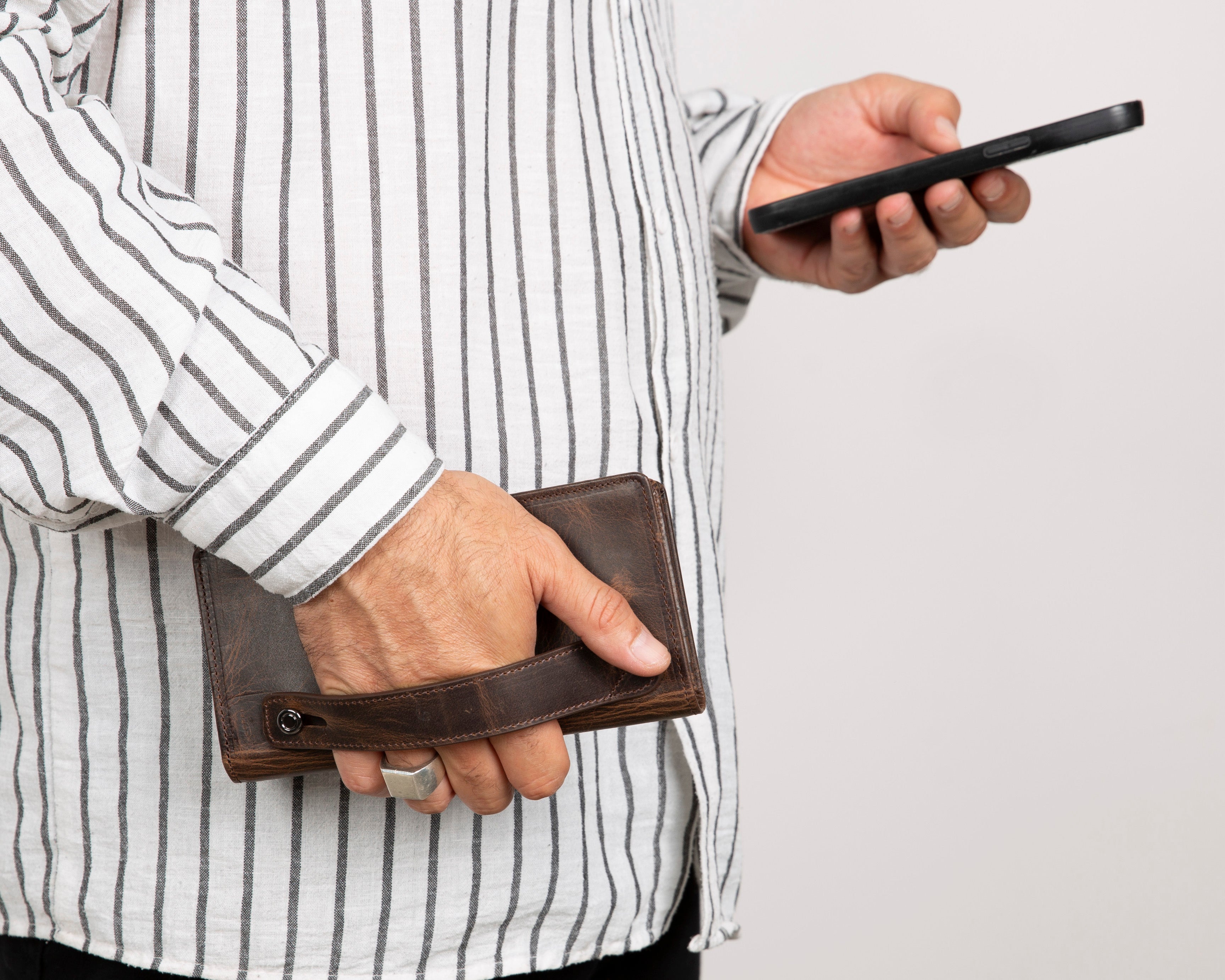 Sentinel Leather Wallet – Unisex RFID Long Wallet with Phone Pocket