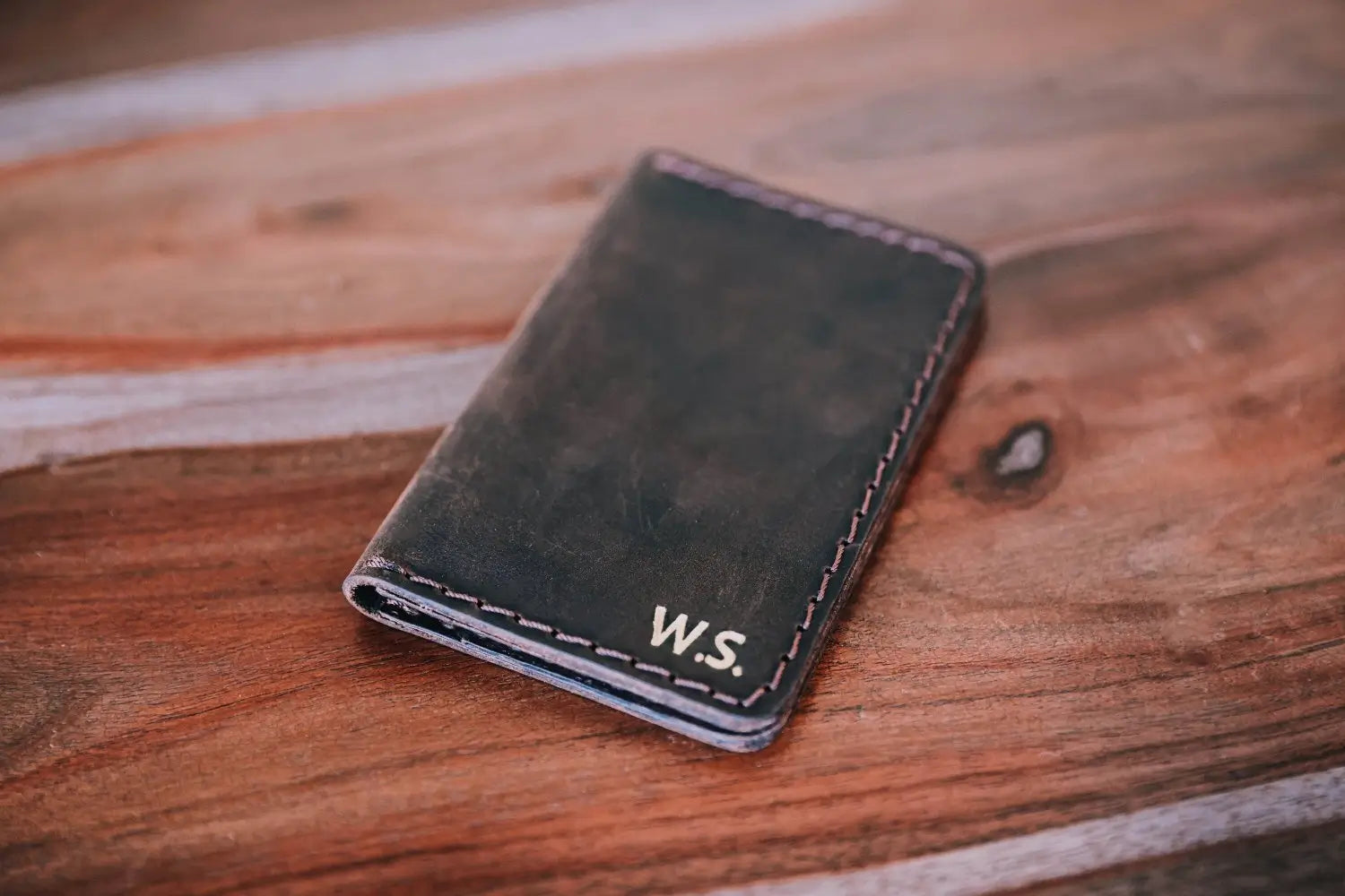 Customized Minimalist Slim Leather Card Holder Wallet - Legendary Hide