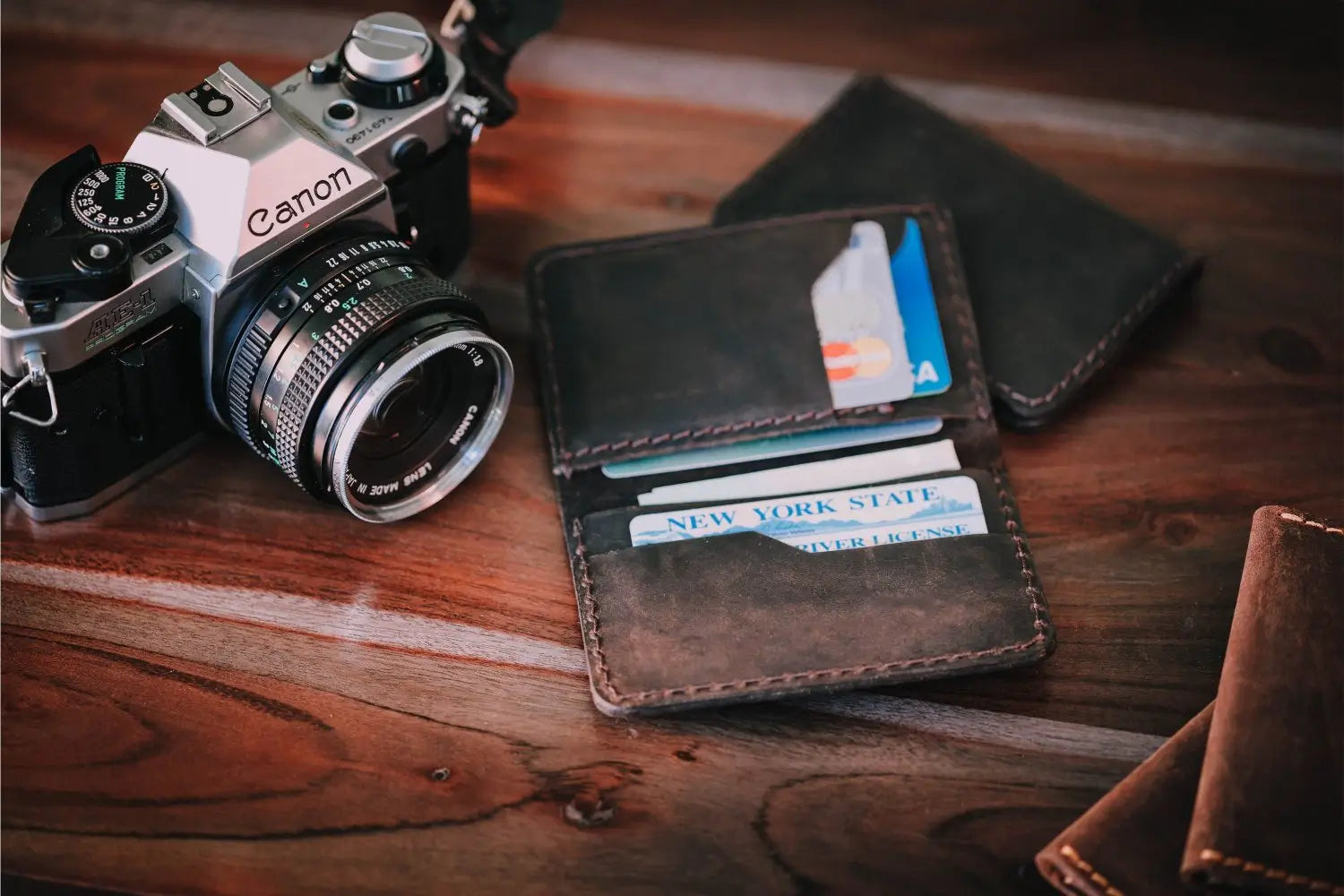 Customized Minimalist Slim Leather Card Holder Wallet