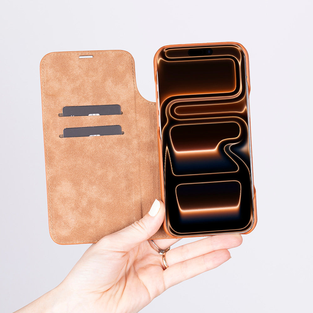 Sonat Leather iPhone 17 Pro Folio Case