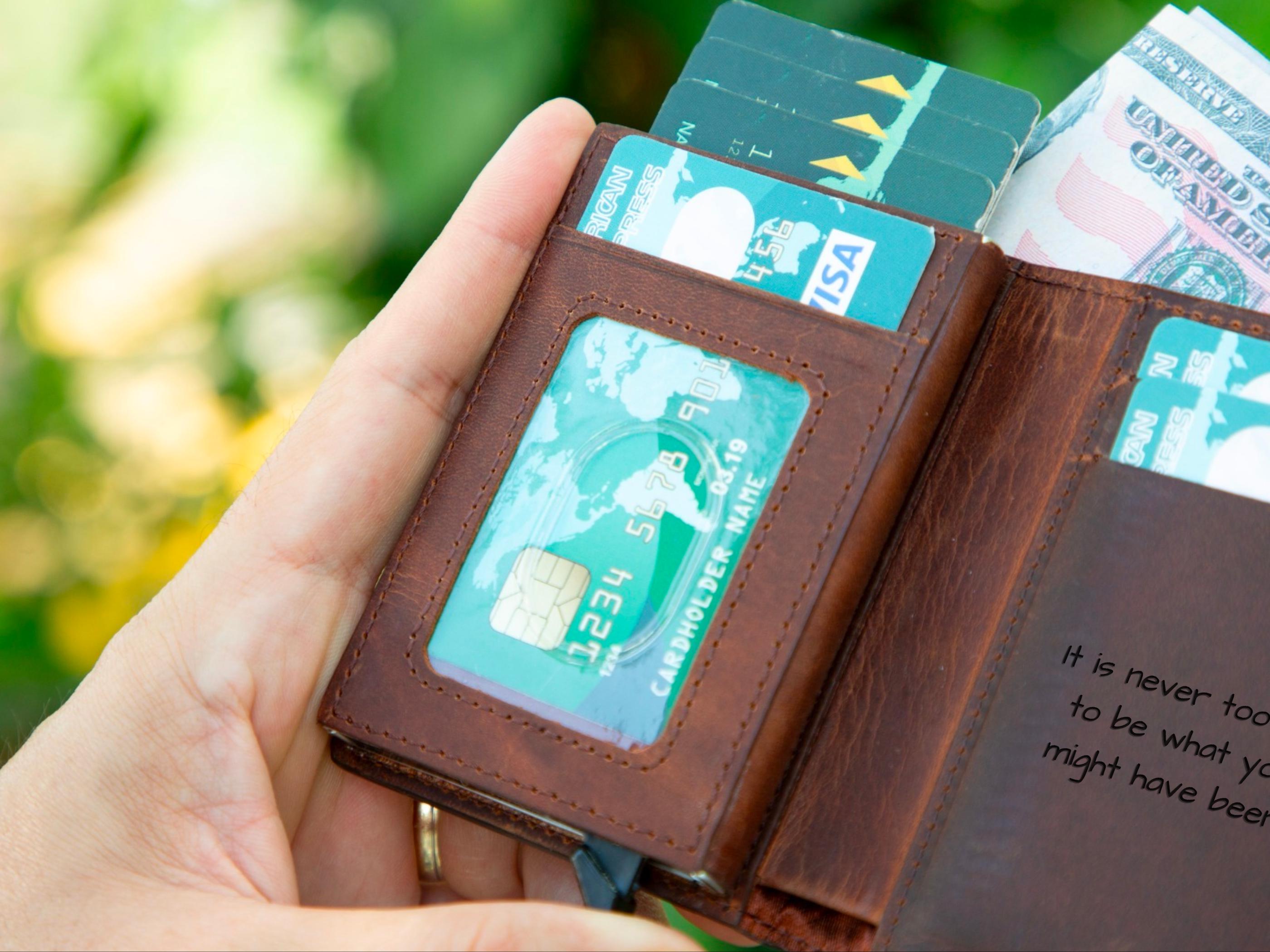 Personalized Mens Wallet, Leather Wallet with Zipper Pouch, Mechanical Card Holder, Modern Travel Accessory