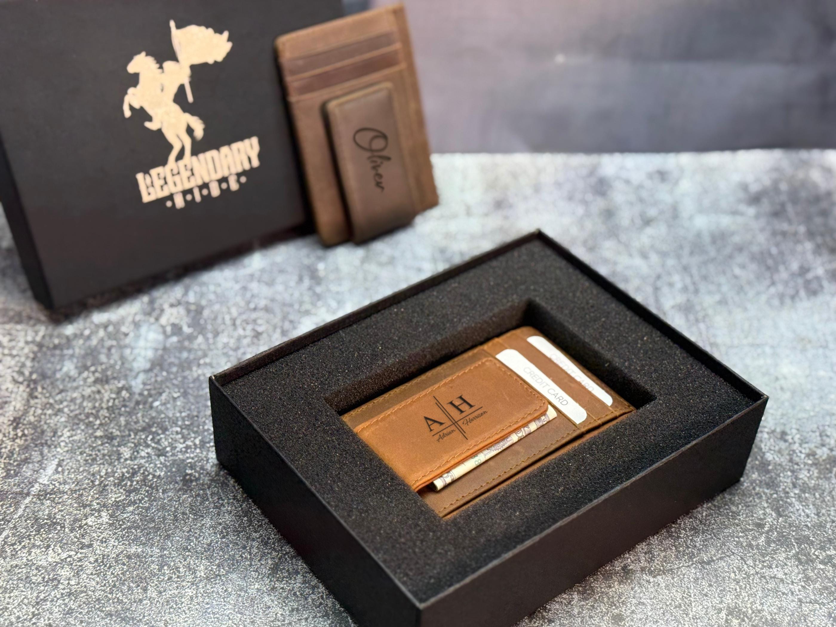 Custom Minimalist Wallet – Personalized Leather Card Holder for Men, Engraved Monogram, Wallet with Money Clip