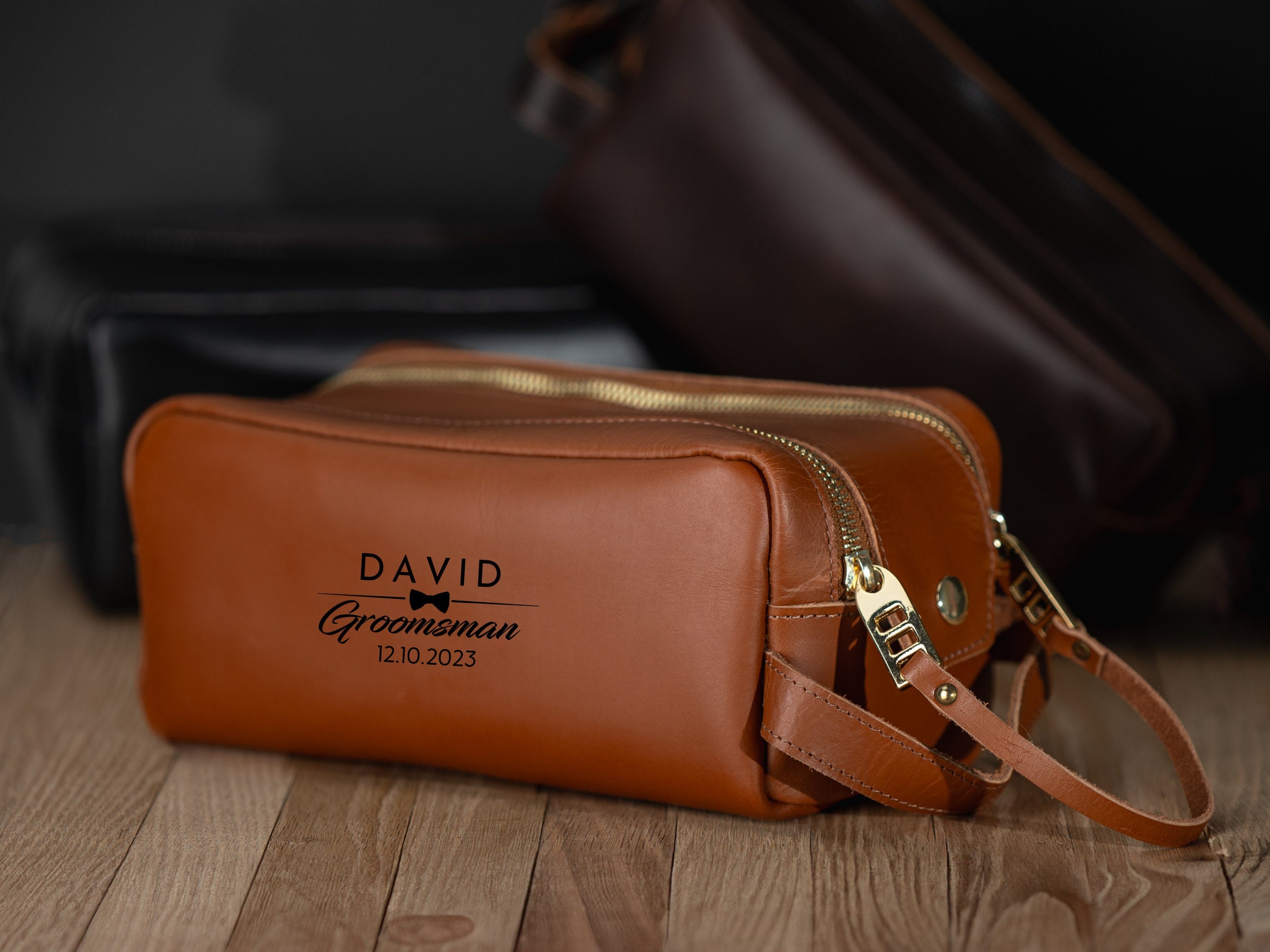 Personalized Groomsmen Gift, Monogrammed Leather Toiletry Bag, Personalized Dopp Kit, Men's Wedding Gift, Unique Bestman Present,